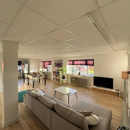 Homestay Elegant In Modern House *